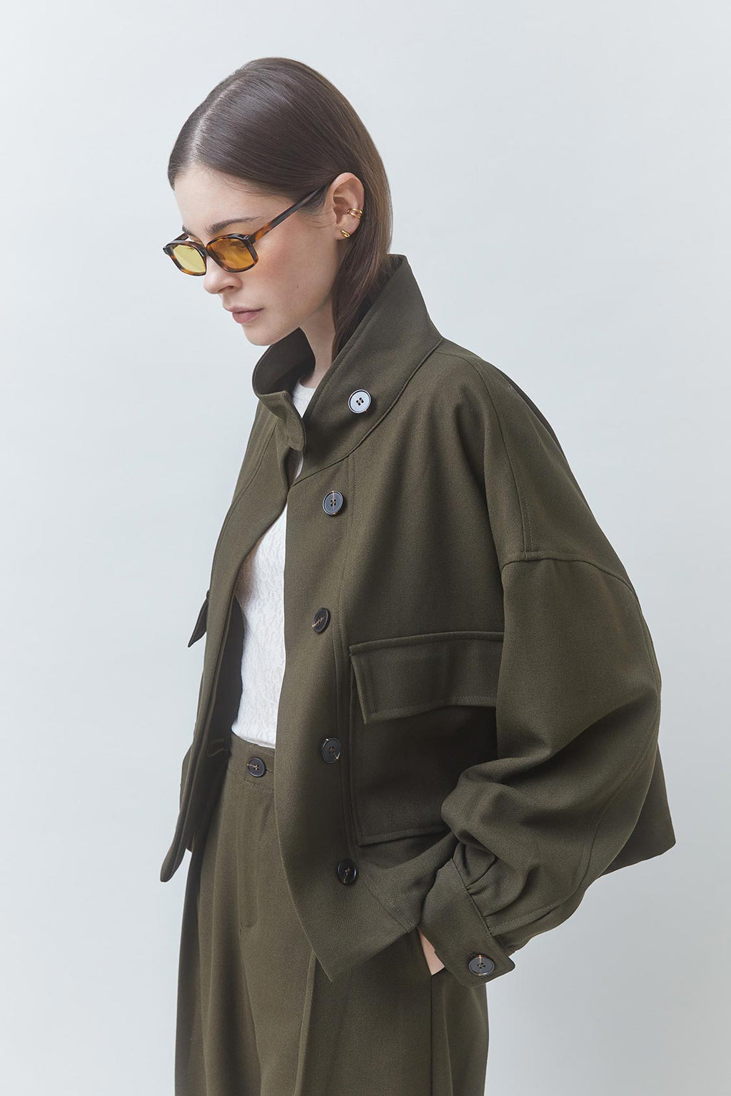 Veste Dona - courte à poches
