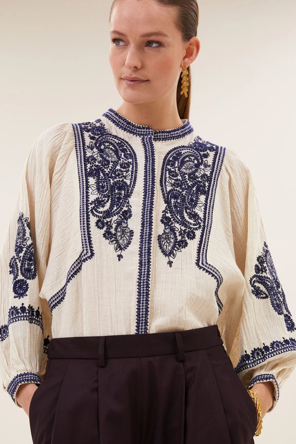 Senne embroidery blouse - Sand