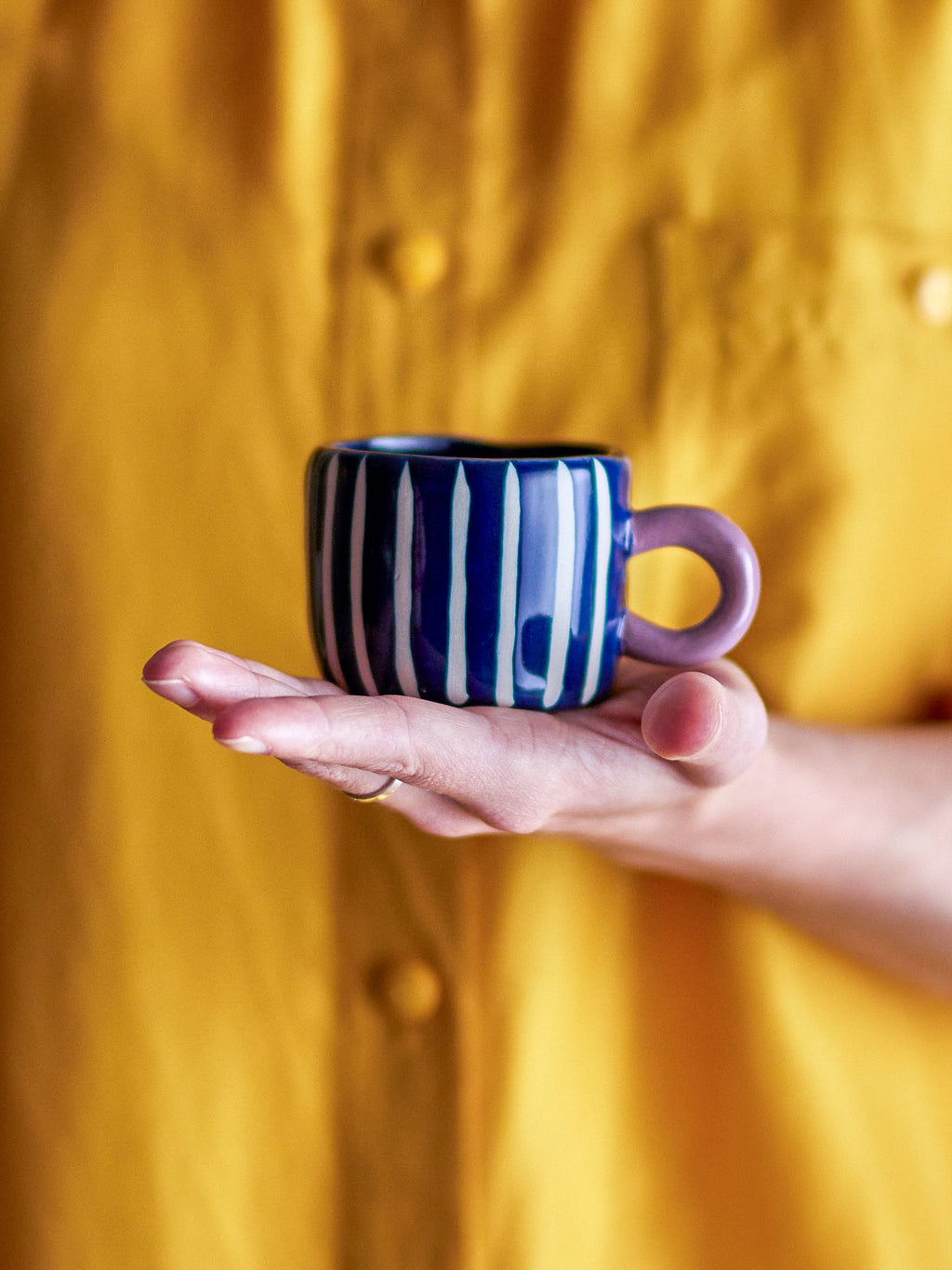 Nini Tasse bleue à rayures