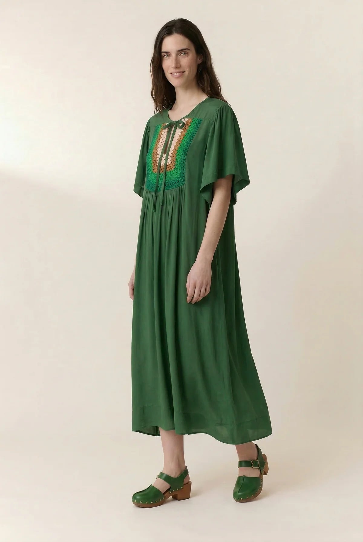 Robe Rival tv36 crochet green