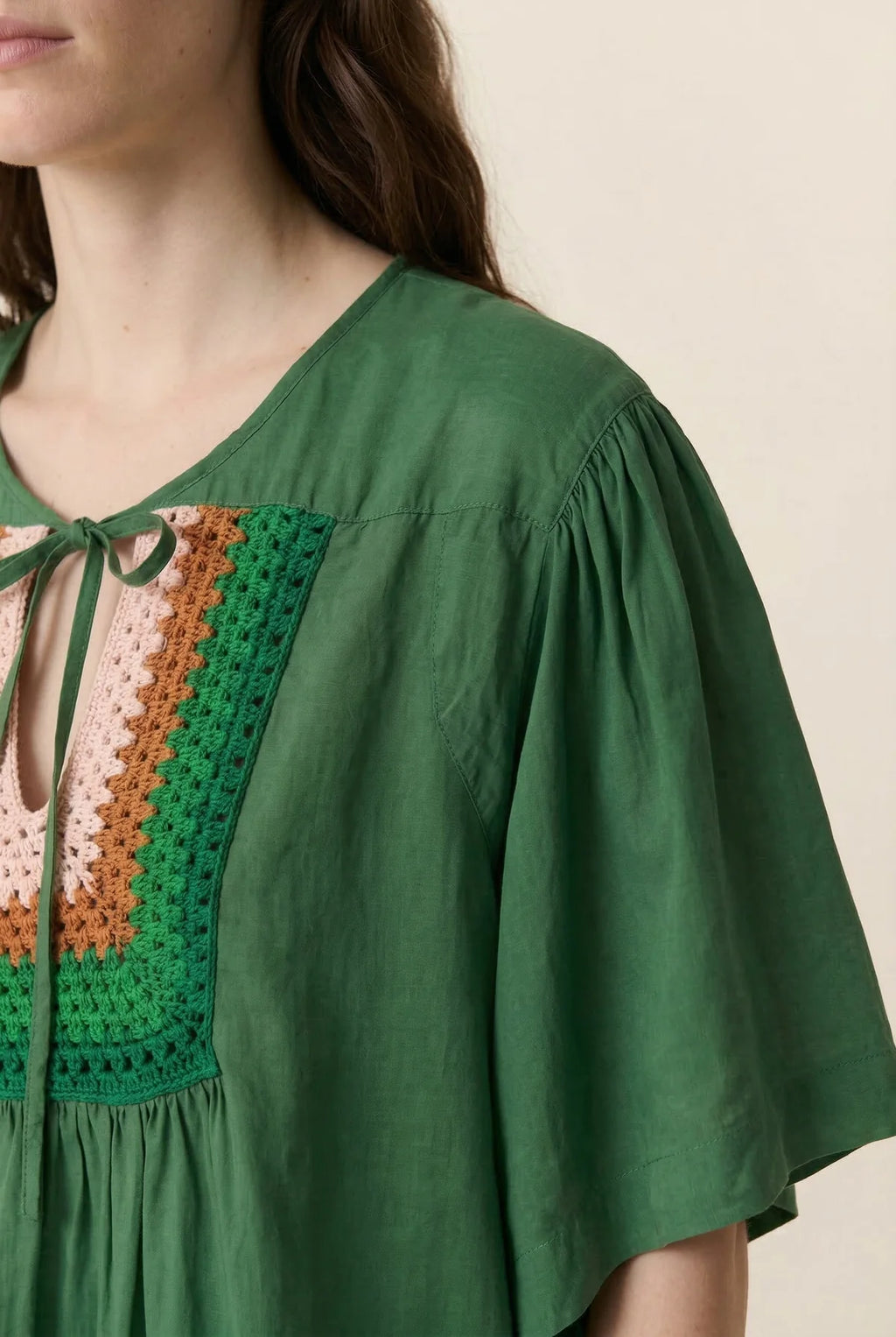 Robe Rival tv36 crochet green