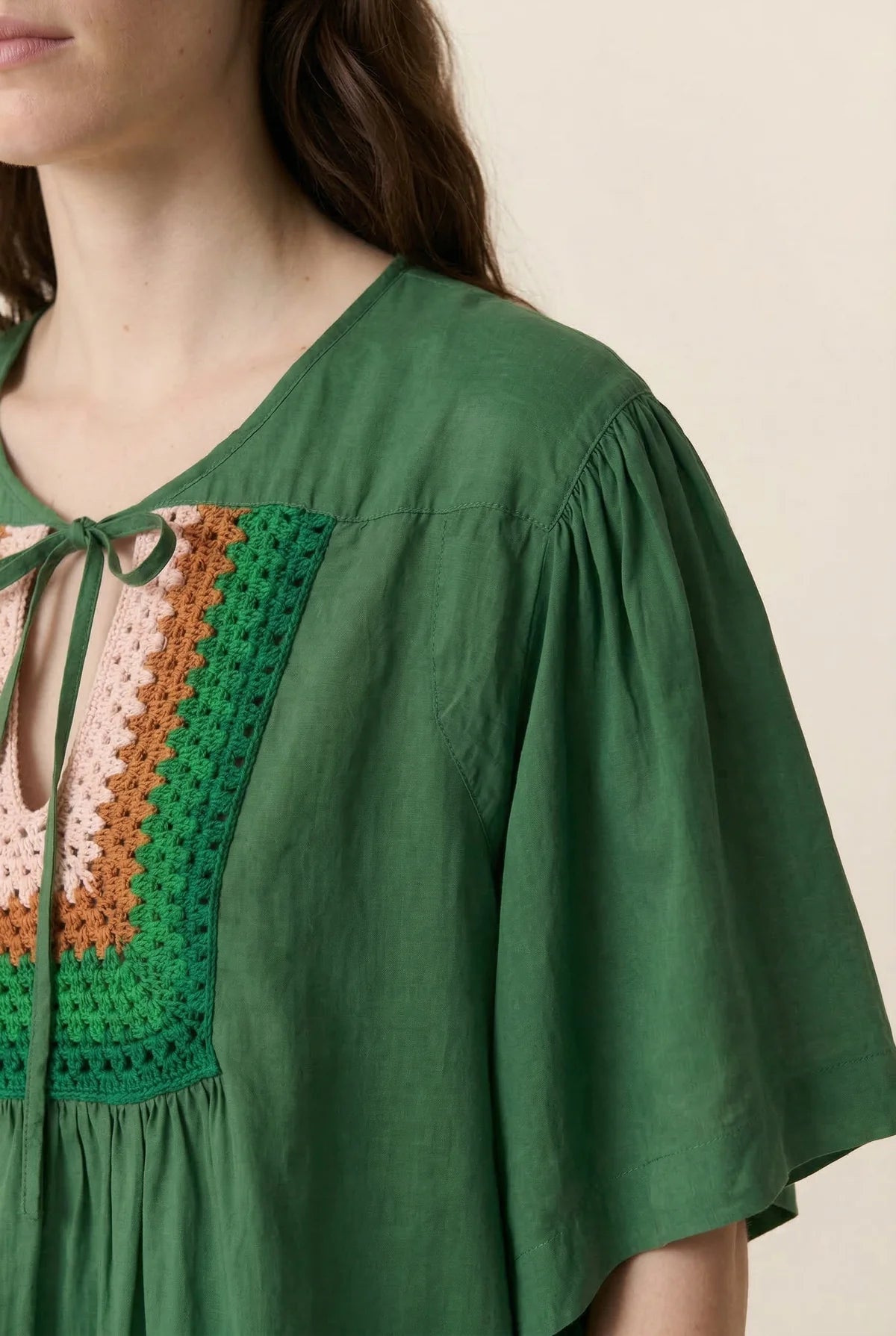 Robe Rival tv36 crochet green