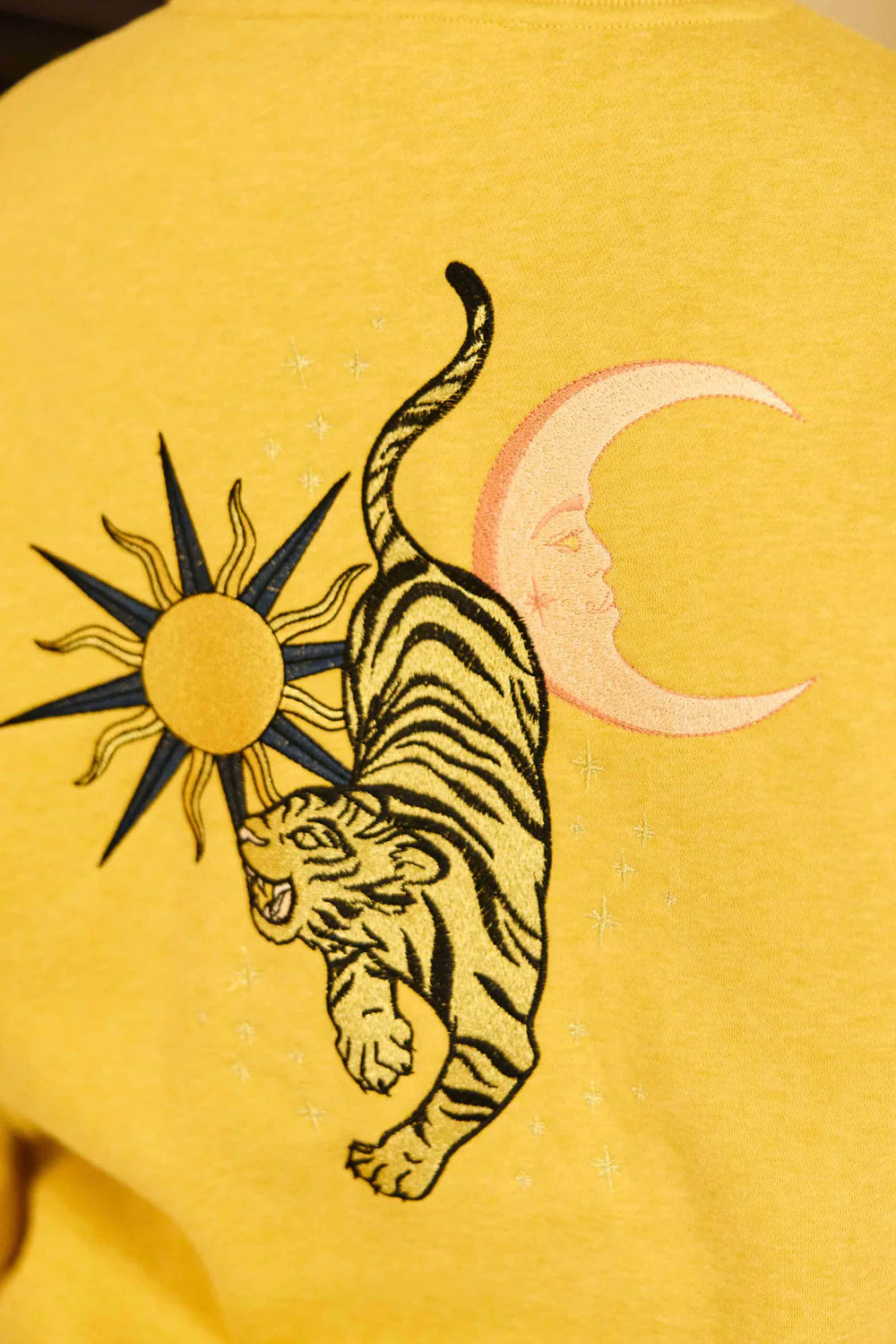 Tiger - sweat shirt ocre