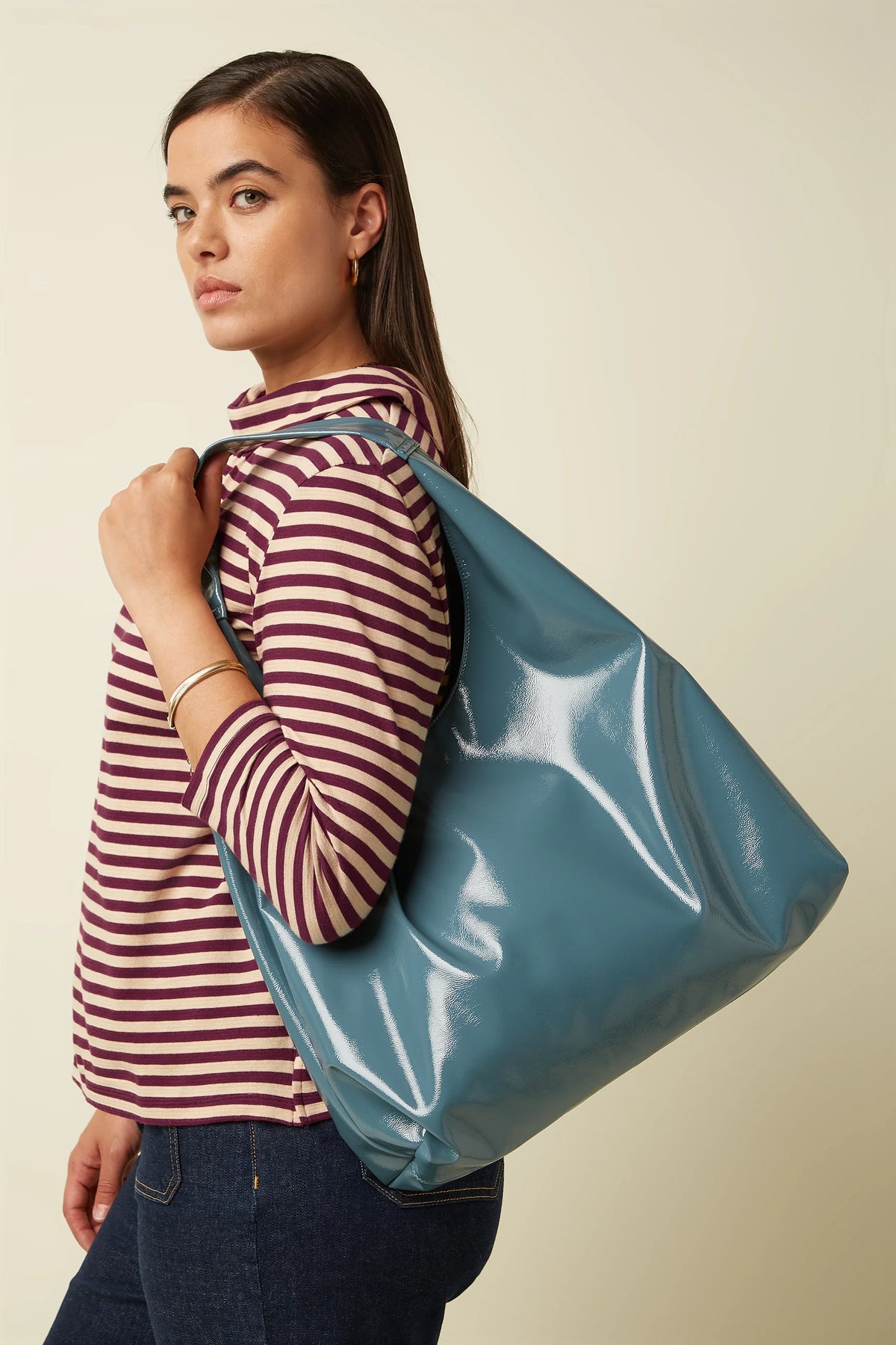 Glace Tote Patent Bag - icy blue