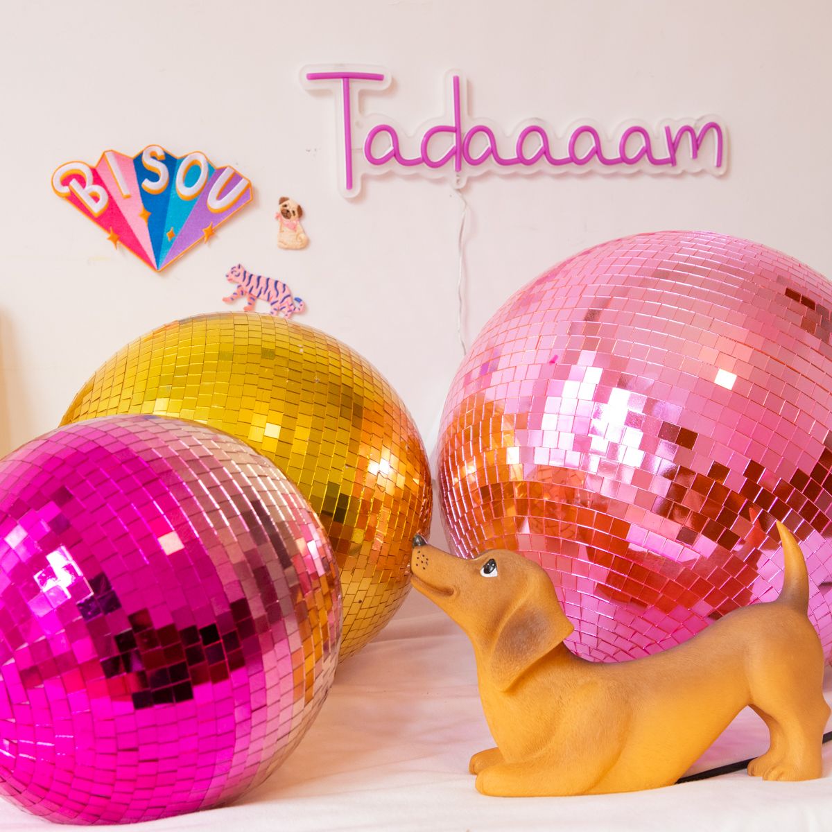 Neon tadam